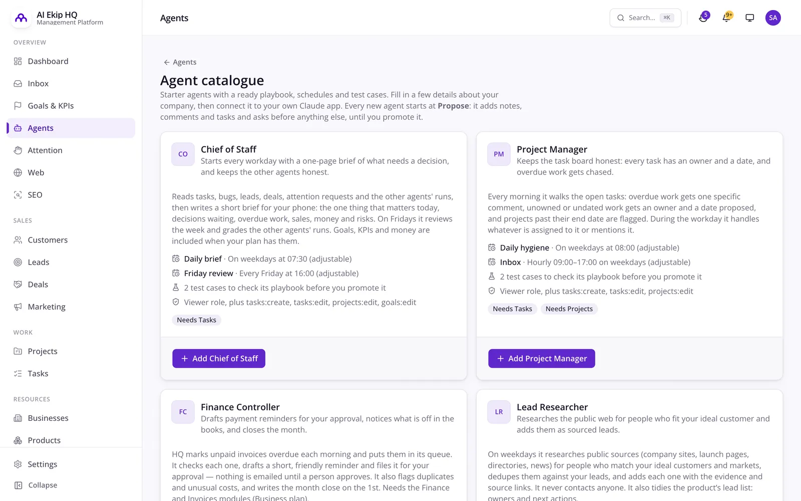 AI Employee Platform'daki hazır temsilci kataloğu: Genel Koordinatör, Proje Yöneticisi, Finans Kontrolörü ve Müşteri Adayı Araştırmacısı